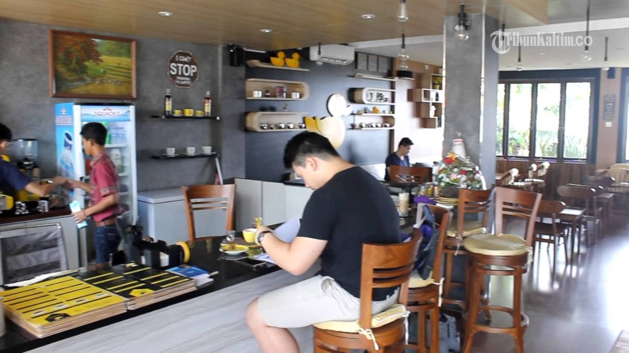 Video Duck Cafe Menawarkan Suasana Seperti Di Rumah Sendiri Youtube Video Duck Cafe Menawarkan Suasana Seperti Di Rumah Sendiri Youtube