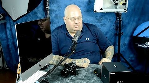 Fujifilm X-T2: Drop any IDEA you have about using your (slow) current SD cards & X-T1 batteries