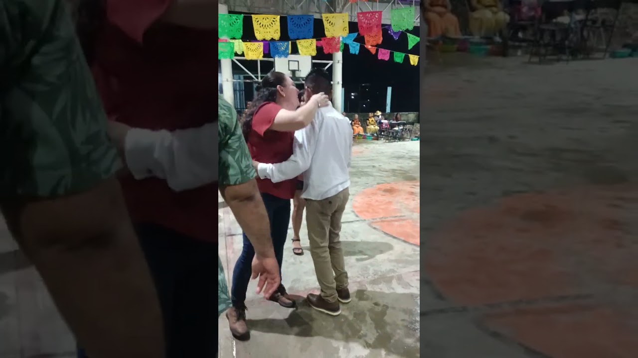 Baile de graduación de Esmar Roque 