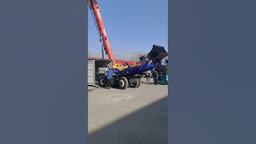 4m3 self loading concrete mixer is loading the container#concretemixer #automobile #self loading