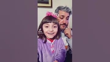 الطفلة مليكة وخالو محمد برافو يا حمادة 