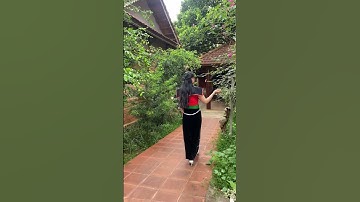 Áo cóm dân tộc Thái cách điệu ( nhà mau Thuỳ Dung)