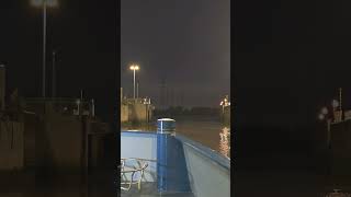 CLOSING AND OPENING OF THE WINTAM LOCK/SLUIS #inlandship #drycargoship