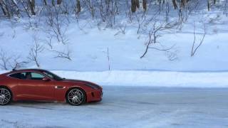 ジャガーFタイプ R AWDクーペ 雪上スラローム