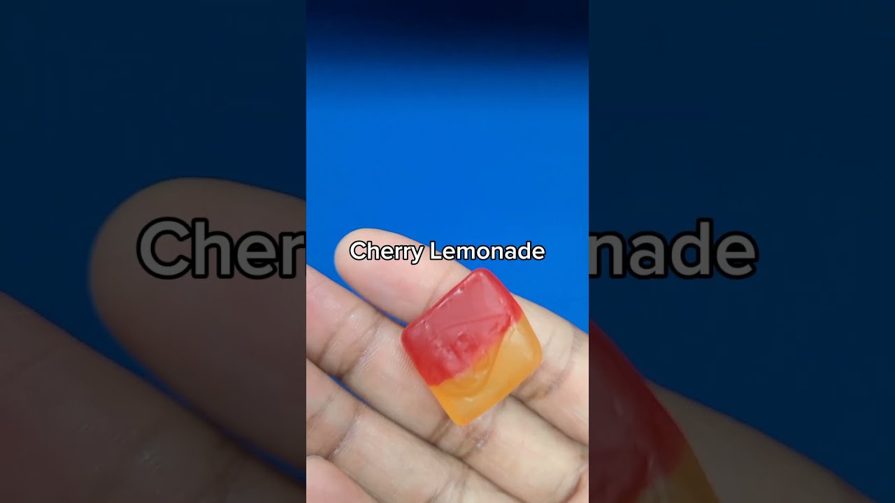 STARBURST GUMMIES DUO Shorts
