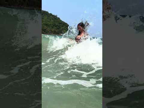 Waves in Palawan  Island 🏝️ Philippine 🇵🇭