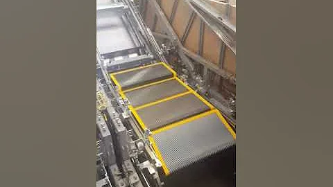 How an escalator works