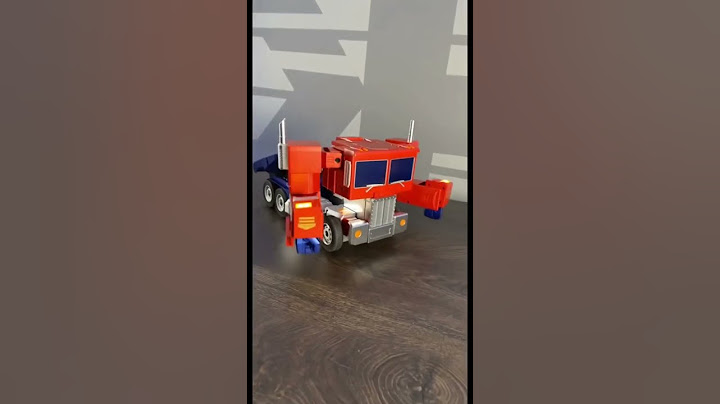 Robosen Optimus - The One Robot I come back to every year 🙌 #holidaywithyoutube