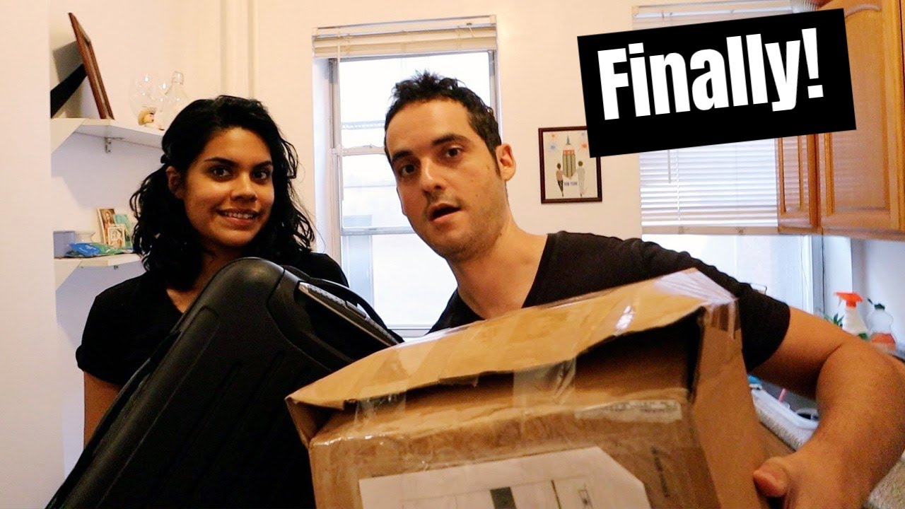 Leaving Our Tiny NYC Apartment & Selling Our Stuff with Mercari! (NYC Moving Series…)