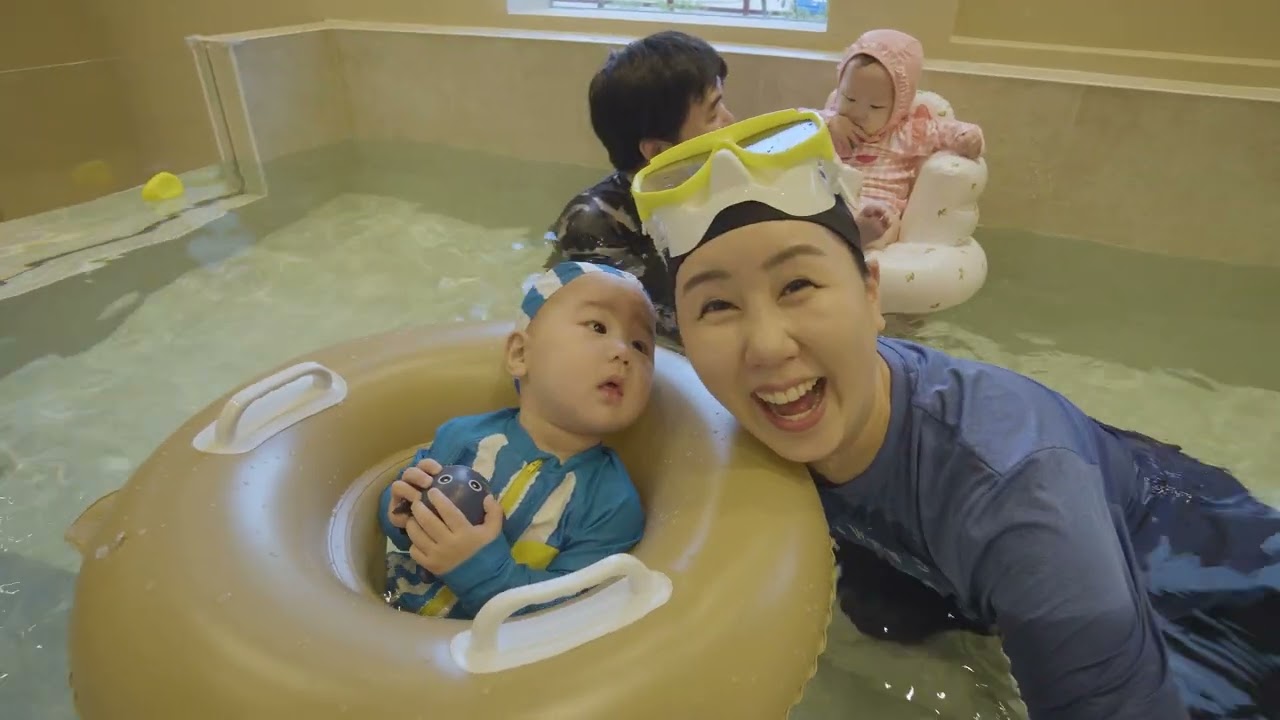 워터룸 수영장 다녀왔어용_ 삼둥이 브이로그