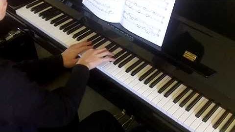 Bastien Intermediate Multi-Key Solos 3 No.13 Dreamer (P.30)