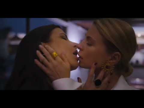 Daughter from Another Mother Season 3 / Kiss Scene - Ana and Tamara | Ludwika Paleta