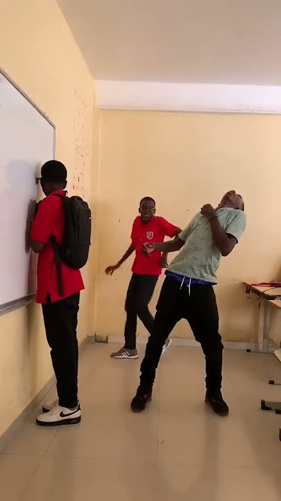 ANGOLANO É ASSIM PORQUÊ ESSE ADOÇO ENTÃO #TIKTOK #ANGOLA #DANÇA #AFROHOUSE #2024