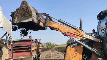 CASE 770 JCB lodar loading in trolley with powertrac Euro 50