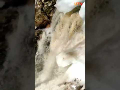 Video: Cooperla Şelalesi. Rusya'da Kuperlya Nehri üzerinde şelale (Başkıristan)