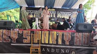 Download Lagu Lagu buhun AWET RAJET Live season kp.cipatat bandung MP3 Download Lagu Lagu buhun AWET RAJET Live season kp.cipatat bandung MP3