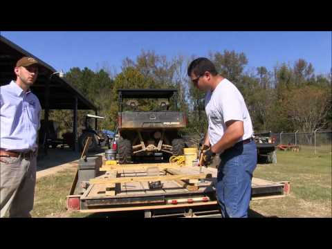 How to Build a Guillotine-Style Trap Door for Wild Pigs