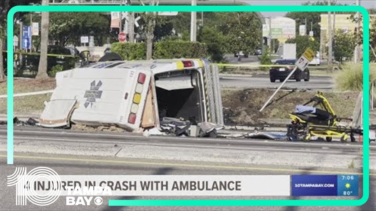 4 seriously injured after an ambulance crash - YouTube