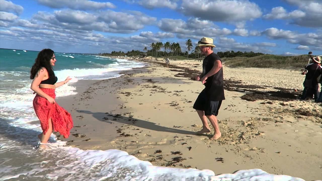 Behind The Romance // Dave Erasmus