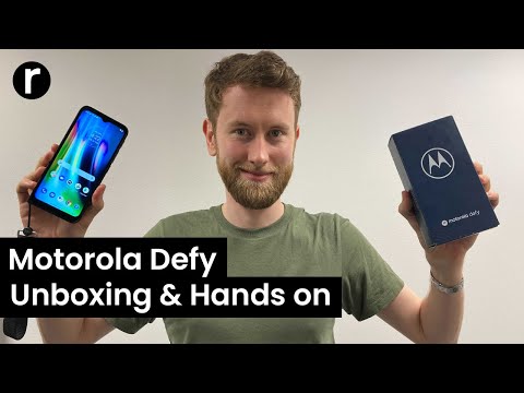 Motorola Defy Unboxing and Shock test