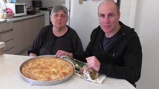 видео: Лучший рецепт греческой питы — Тиропита — вкусный сырный пирог с домашним тестом фило. картинка: Лучший рецепт греческой питы — Тиропита — вкусный сырный пирог с домашним тестом фило.