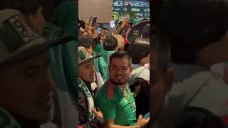 YA NOS ESTABAN CORRIENDO DEL LINCOLN FINANCIAL FIELD DE FILADELFIA ACABANDO EL MÉXICO VS ALEMANIA.