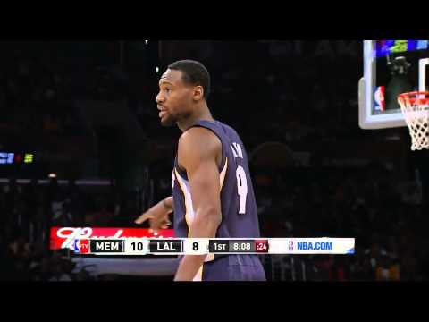 Tony Allen terrible inbounds pass - Grizzlies @ Lakers - 2013.04.05