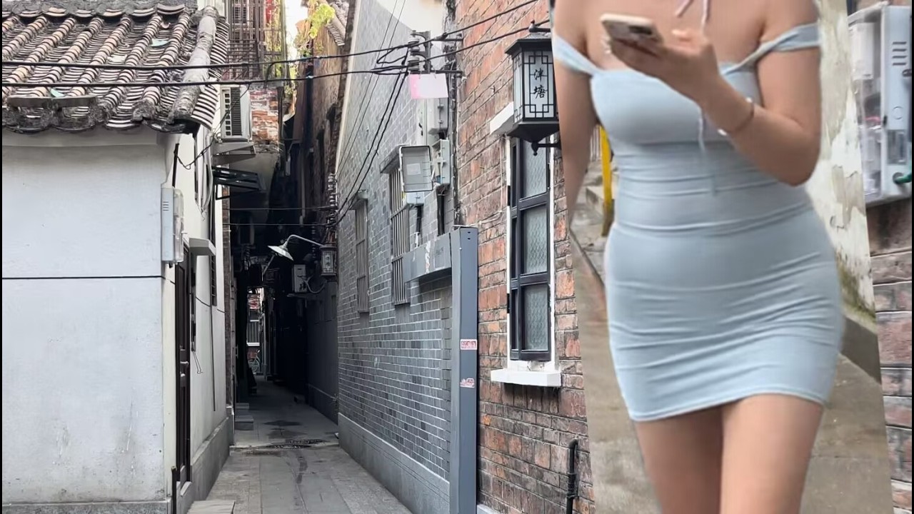 广州逢源老街街景Street scene of Fengyuan Old Street in Guangzhou. Streets of Guangzhou on December 31, 2024.