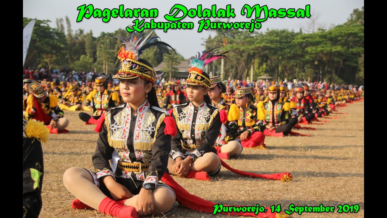 Pagelaran Dolalak Massal Purworejo ( 5000+ Org Penari ) Keren.! - YouTube