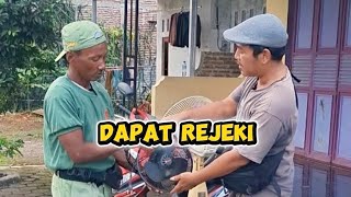 Download Lagu Get lucky #comedy MP3