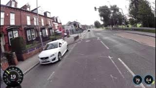 KX59 BWA Amber Taxi 1806 - Overtake at a pinch point