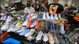 CASHING OUT AT SNEAKERCON BOSTON, SOME PRICES WERE CRAZY, FOUND SOME STEALS AND DEALS!!! - Version 1