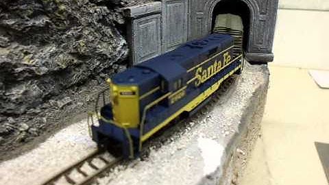 New small Z scale layout 2
