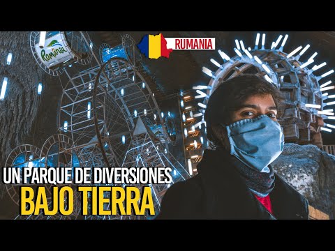 Video: Cuadrado: vista superior. Fotografías urbanas de Adam Magyar