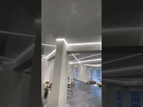 لاکر سفید براق همراه با لاین نوری کشسان لاین سقف کناف لابل