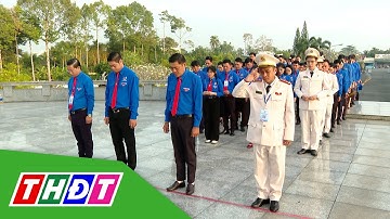 Đoàn đại biểu dự Đại hội Đoàn TNCS HCM tỉnh Đồng Tháp viếng Nghĩa trang liệt sĩ | THDT