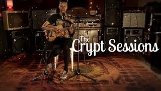Betty Steeles - Beat It // The Crypt Sessions