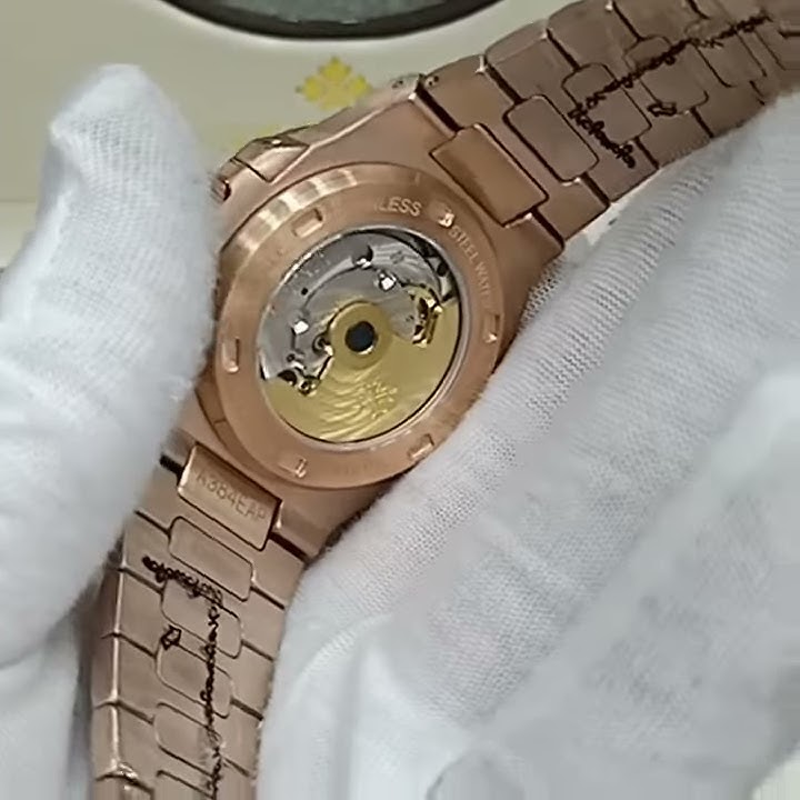 cara rindo rolex relógio ouro puro só a risada 653263449273