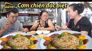 Cơm chiên lạp xưởng trứng muối mẹ làm - Ngon Hết Sẩy - Nam Việt