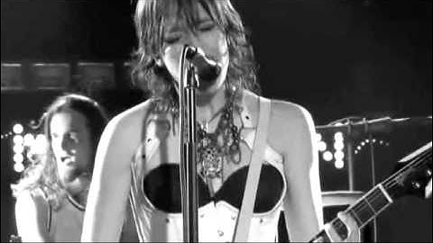 Halestorm - All I Wanna Do (Is Make Love To You)