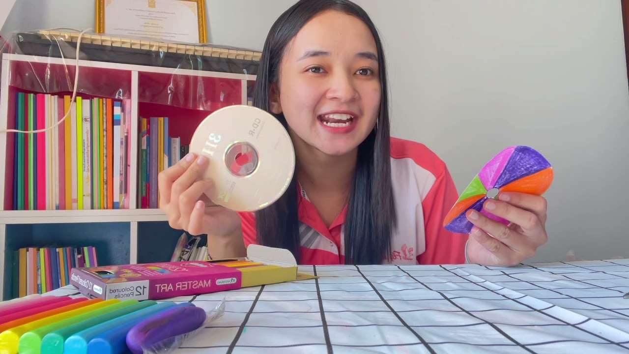 กิจกรรมบ้านนักวิทยาศาสตร์น้อย : การทดลอง ลูกข่างหลากสี