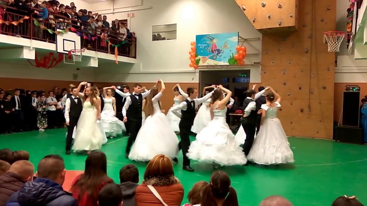 Sajószentpéteri 8. osztály 2017 farsang zárótánc 2017.02.10