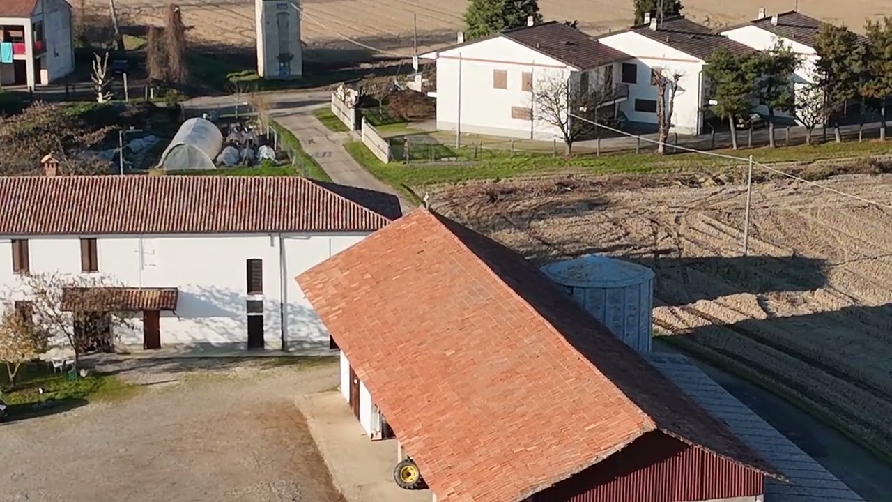 1942-(4K)-Barate di Gaggiano MI 28-11 2025 (Drone Flip)