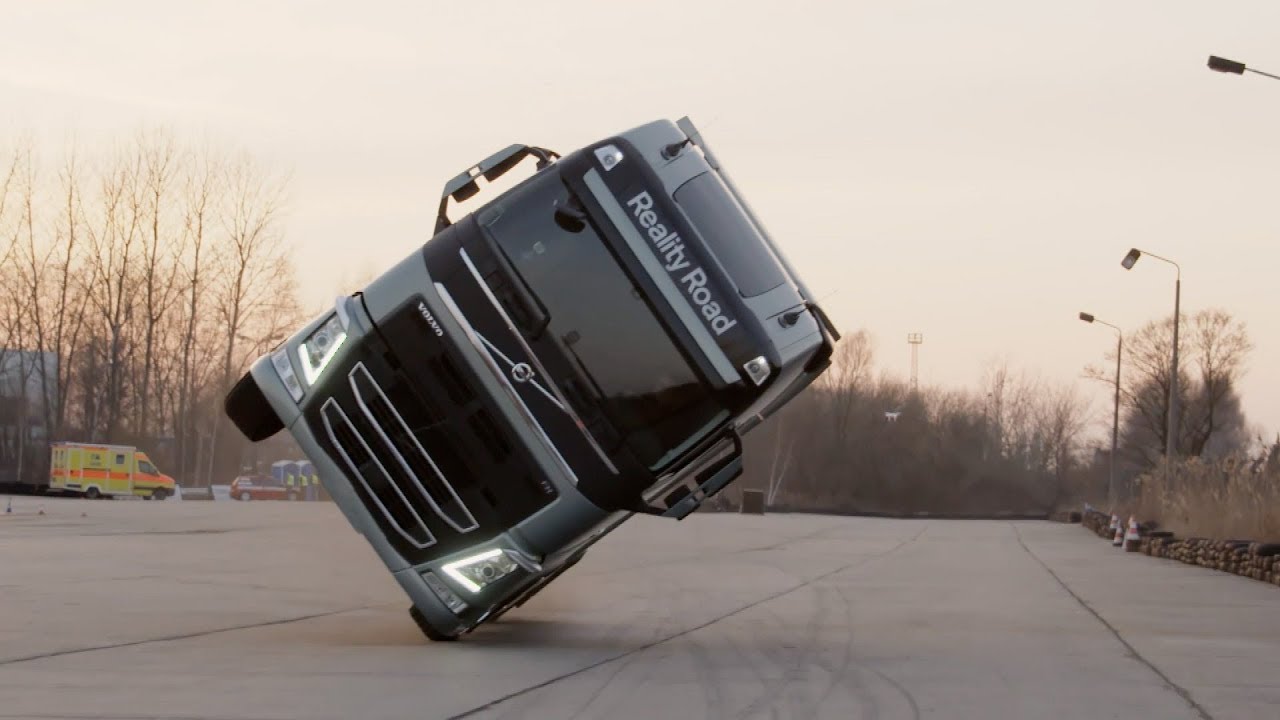 ⁣Volvo Trucks - Two wheel stunt