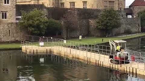 EZ Dock @ Leeds Castle - The Pontoon & Dock Company Ltd