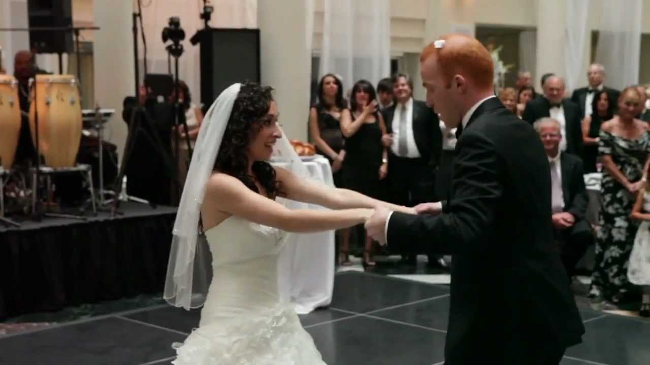 PhiladelphiaWeddings.com | Featured Wedding | Atrium at The Curtis Center