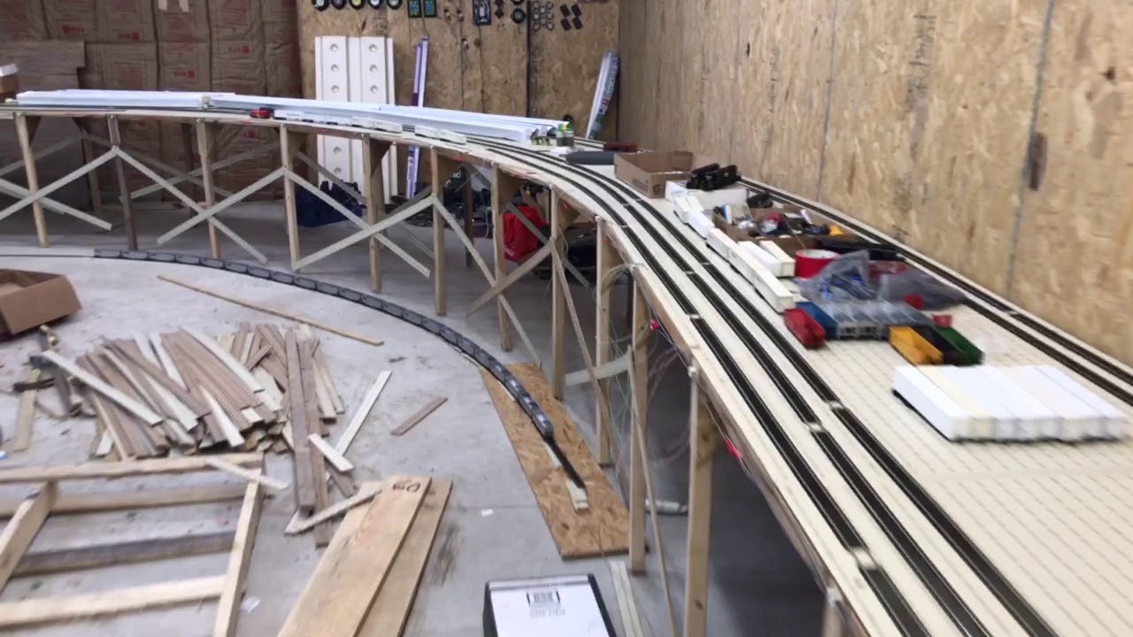 long Ho scale athearn rubber band driven train YouTube