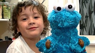 Cookie Monster And The Hatching Cicada's Behind The Scenes