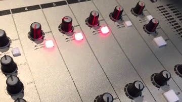 MIC 1 is actief met knoppen uit en schuiven dicht (D&R Airlite)