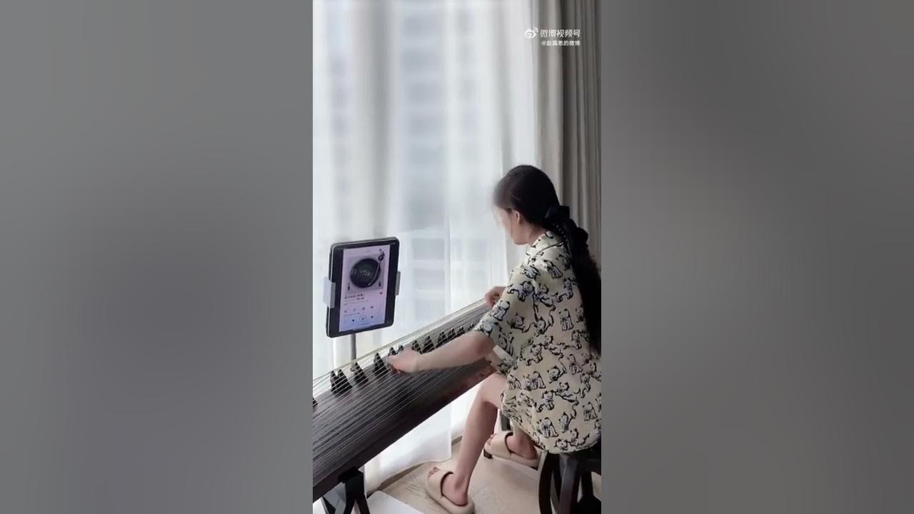 Zhao Lusi playing Guzheng for Love Like The Galaxy OST 露思星汉灿烂OST古筝演奏